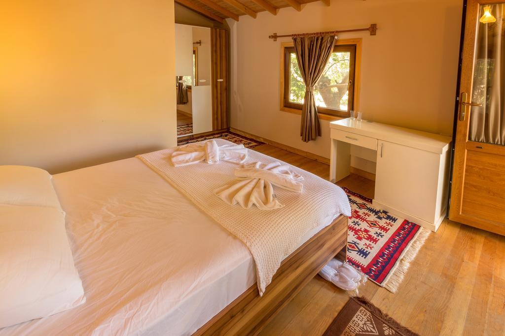 Secret Garden Hotel & Bungalows Çıralı Bilik gambar